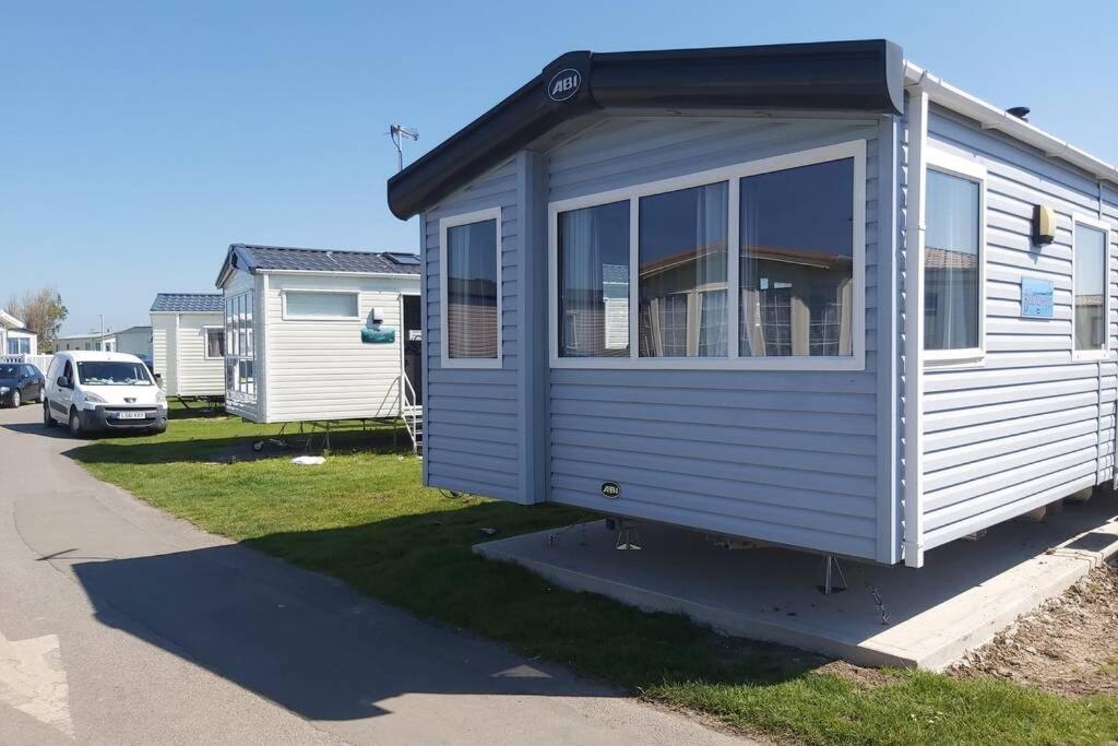 8 Berth Caravan At Parkdean Camber Sands 外观 照片