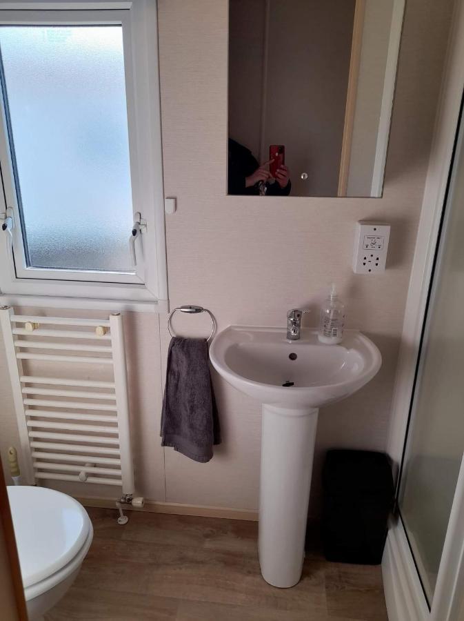 8 Berth Caravan At Parkdean Camber Sands 外观 照片