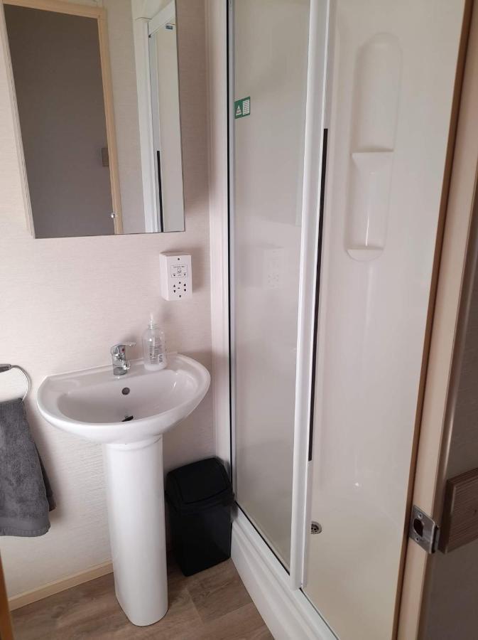 8 Berth Caravan At Parkdean Camber Sands 外观 照片
